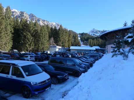 Tannheimer Tal: bereikbaarheid van en parkeermogelijkheden bij de skigebieden – Bereikbaarheid, parkeren Füssener Jöchle – Grän