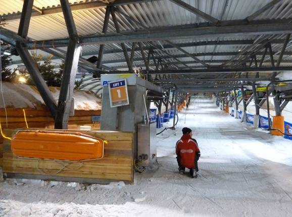 SnowWorld Zoetermeer Lift 1 - Pannenkoeklift