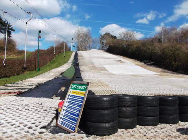 Cardiff Ski and Snowboard Centre